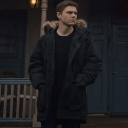 Detective Colin Zabel Mare Of Easttown Evan Peters Black Parka Jacket