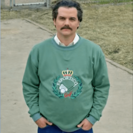 El Patron’s (Wagner Moura) Pull-Over Sweater