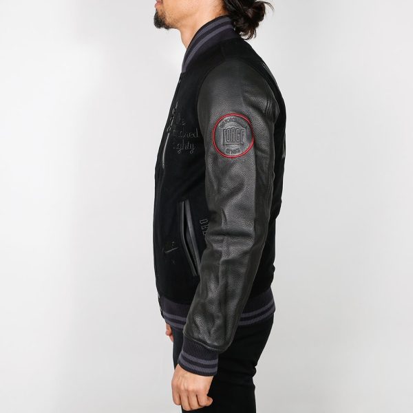 The Nike BB Infamous Destroyer Jacket is a premium high-tech style equipped with a classic baseball look including leather sleeves and wool felt upper at body as well as the following features: