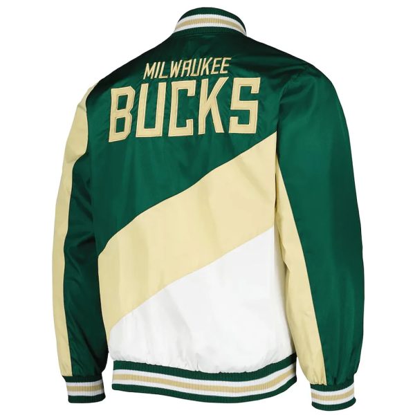 Milwaukee Bucks Hunter Ripstop Nylon Green Jacket