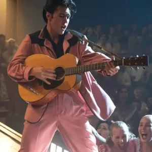 Elvis 2022 Elvis Presley Pink Suiting Suit
