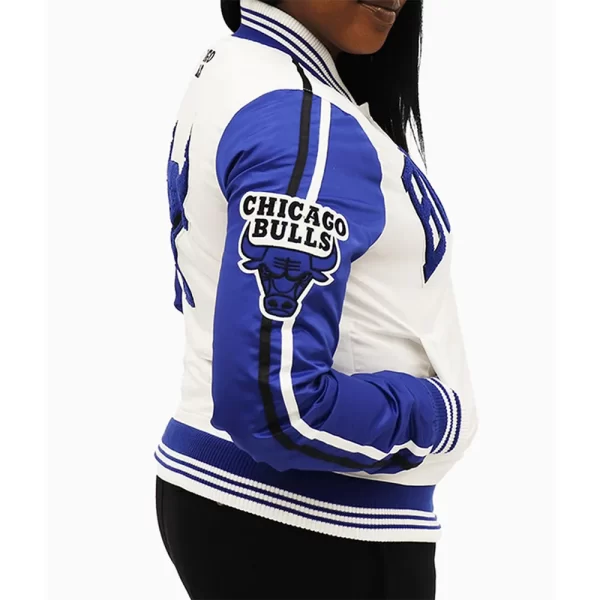 Starter Chicago Bulls Two Tone Full-Snap Satin Jacket