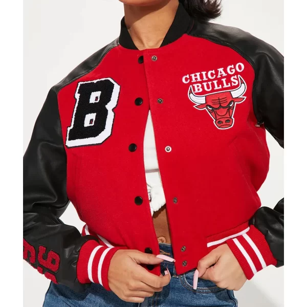 Women’s Chicago Bulls Cropped Varsity Jacket