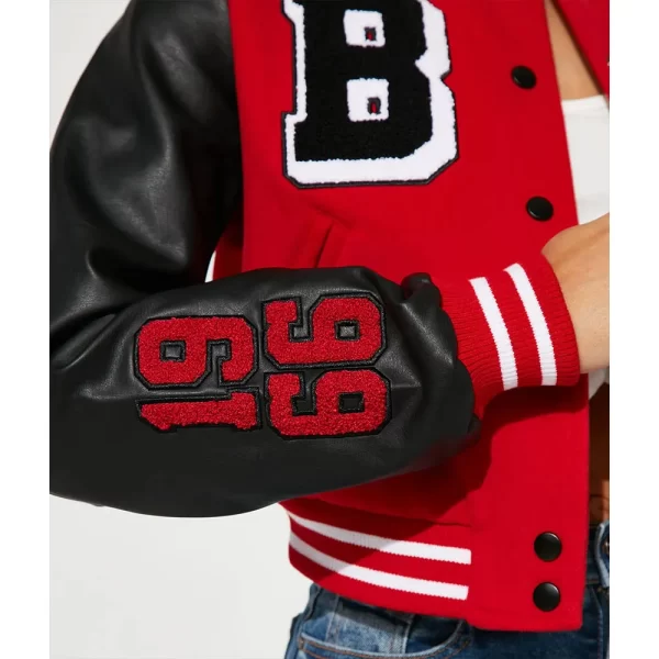 Women’s Chicago Bulls Cropped Varsity Jackets