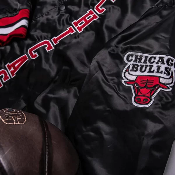 Starter Black The 1991 NBA Finals Chicago Bulls Satin Jacket