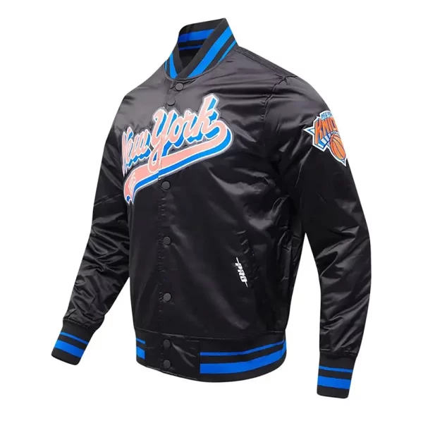 NY Knicks Script Tail Black Satin Jacket