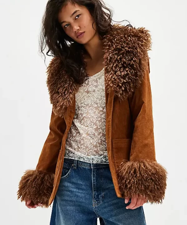 Gain Bella Hadid Brown Fur Coat